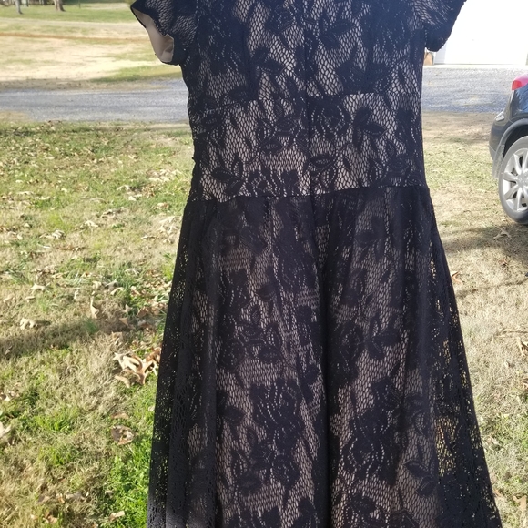 Black lace over nude dress. Brand: Perceptions N.Y. size 8 - Picture 2 of 6